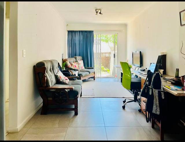 2 BEDROOM APARTMENT FOR SALE IN THORNTON